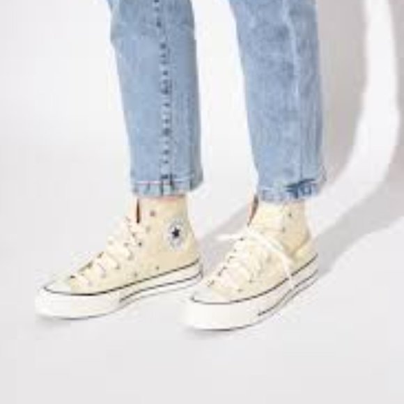 Converse Shoes - **BNIB** Converse Chuck 70 Seasonal Colour High Top Unisex (W 10; M 8)